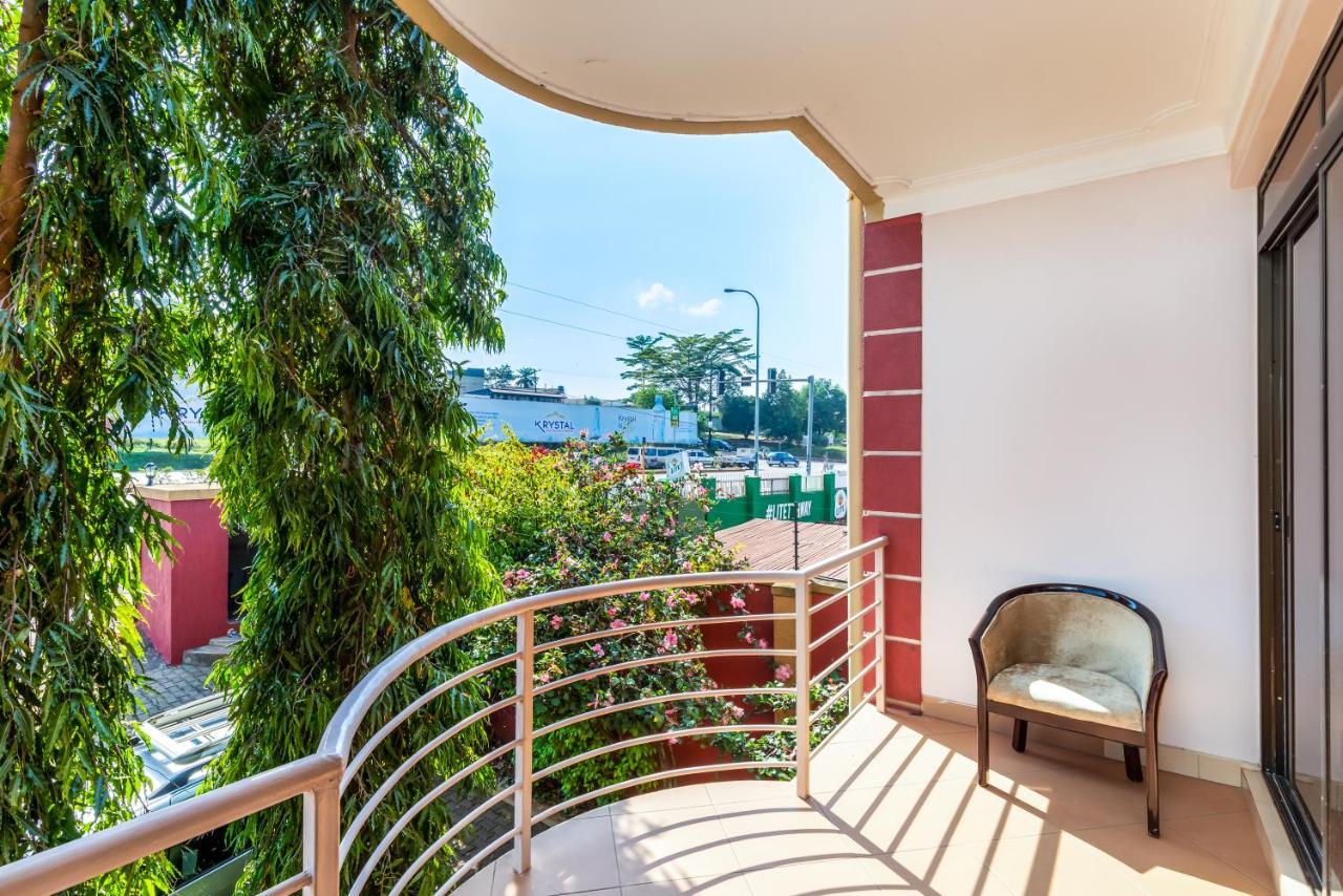 Entebbe Traveller'S Hotel Exterior photo